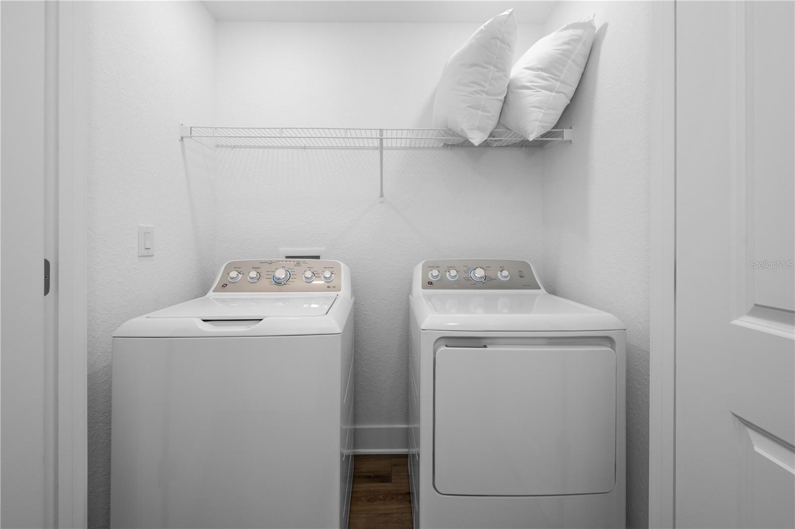 Image 22 of 31 For 2500 Everson Street 7-2