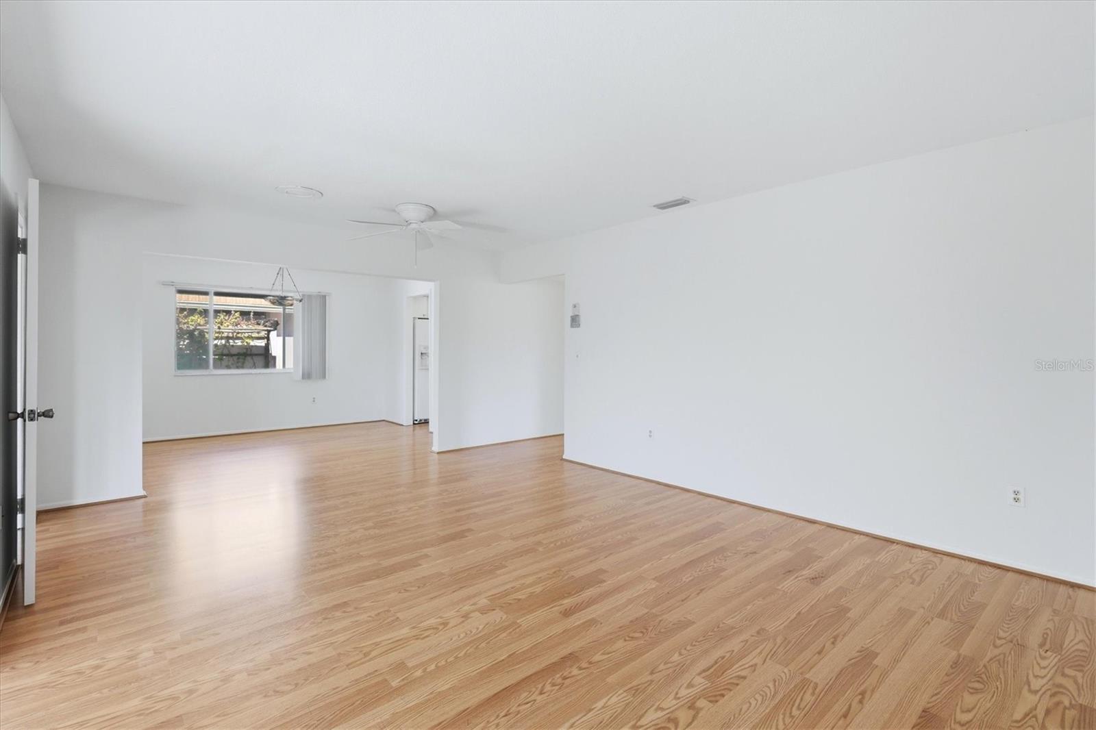 Image 13 of 37 For 2548 Riverbluff Parkway V170