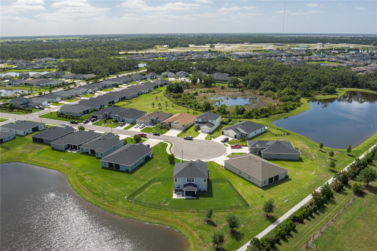 Image 42 of 56 For 16110 67th Court E