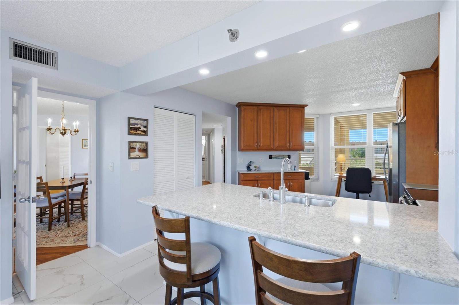 Image 24 of 63 For 4440 Fairways Boulevard 307