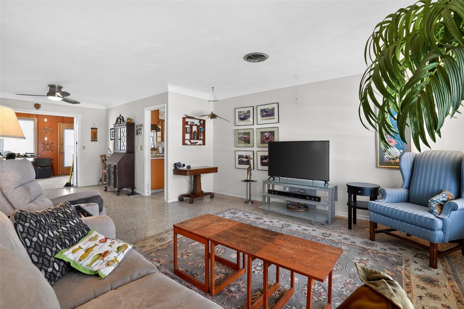 Image 8 of 9 For 2312 Grove Street