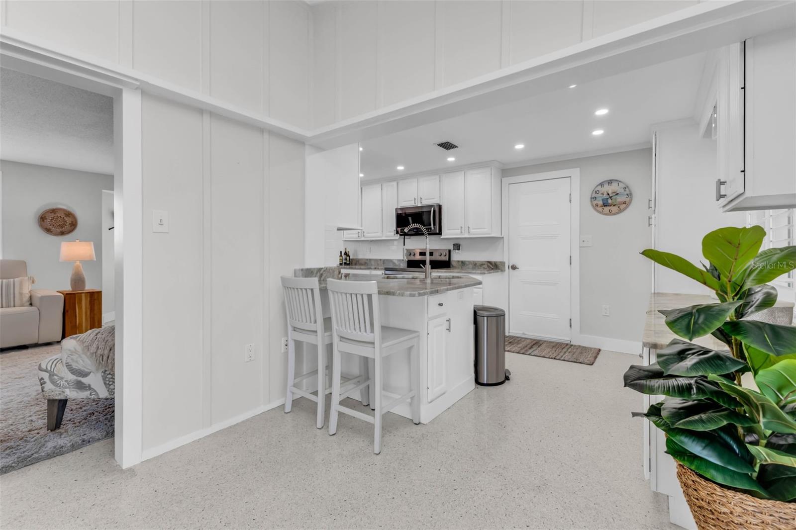 Image 17 of 70 For 24240 Henry Morgan Blvd