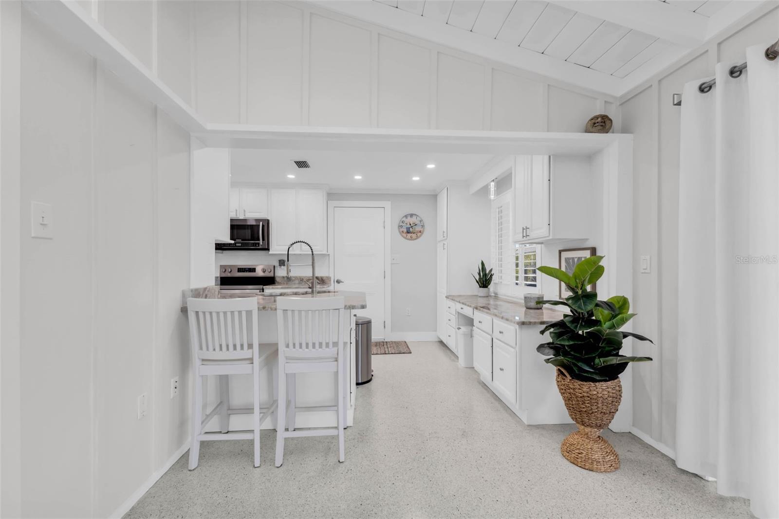 Image 18 of 70 For 24240 Henry Morgan Blvd