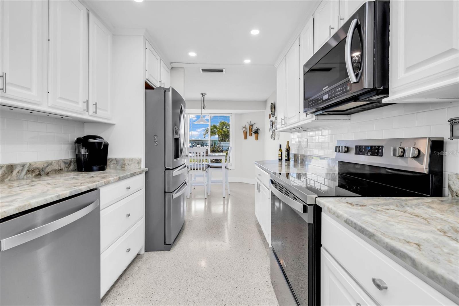 Image 21 of 70 For 24240 Henry Morgan Blvd