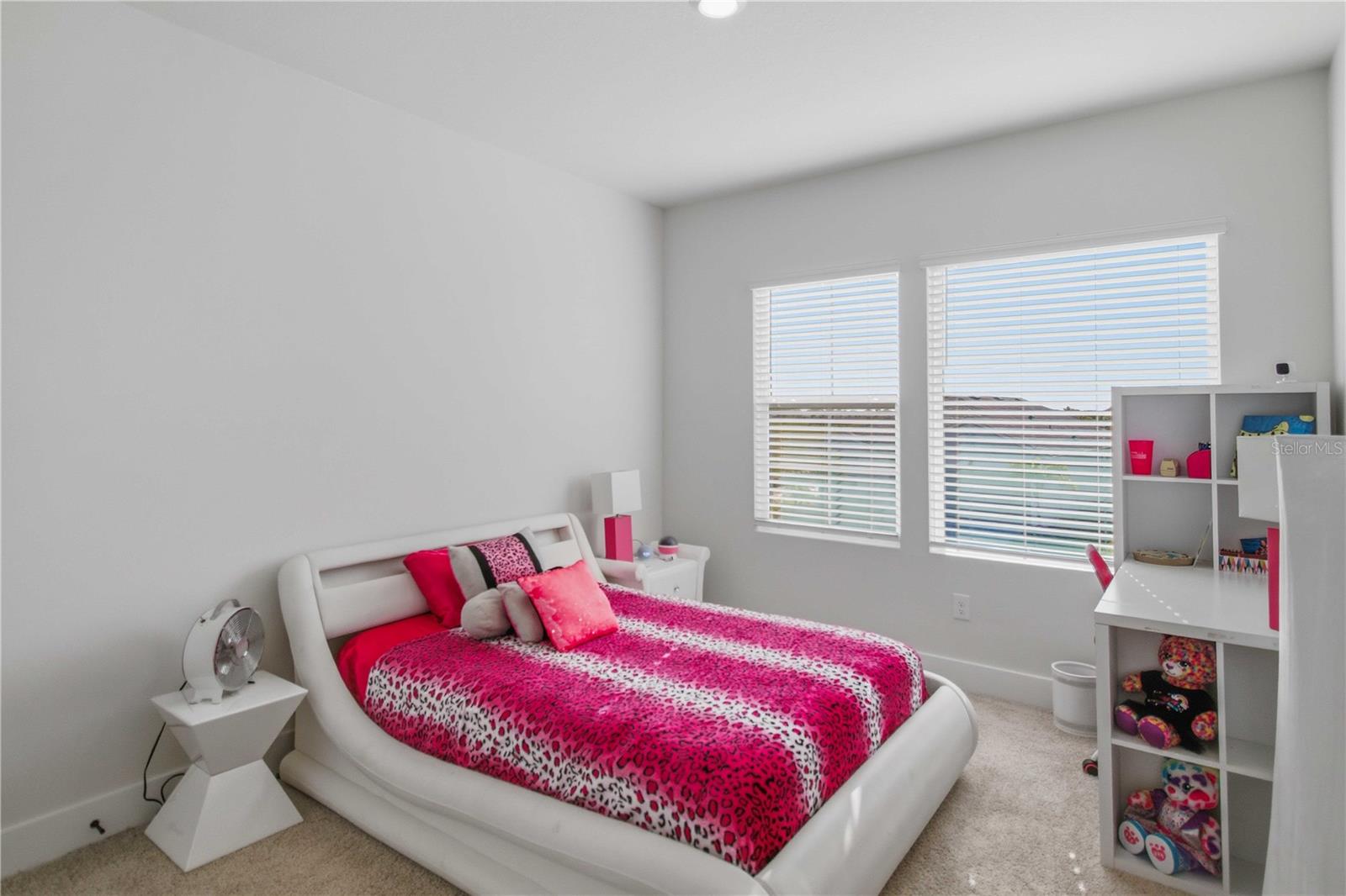 Image 12 of 17 For 11742 Full Moon Loop