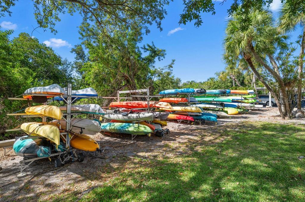 Image 23 of 51 For 600 Sutton Place B302