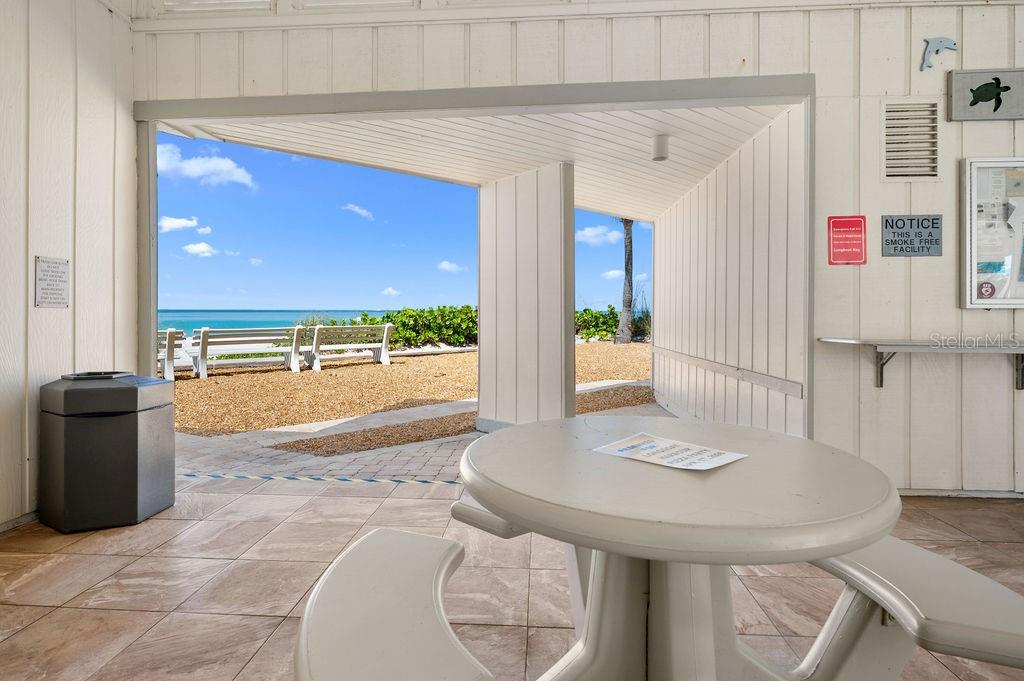 Image 36 of 51 For 600 Sutton Place B302