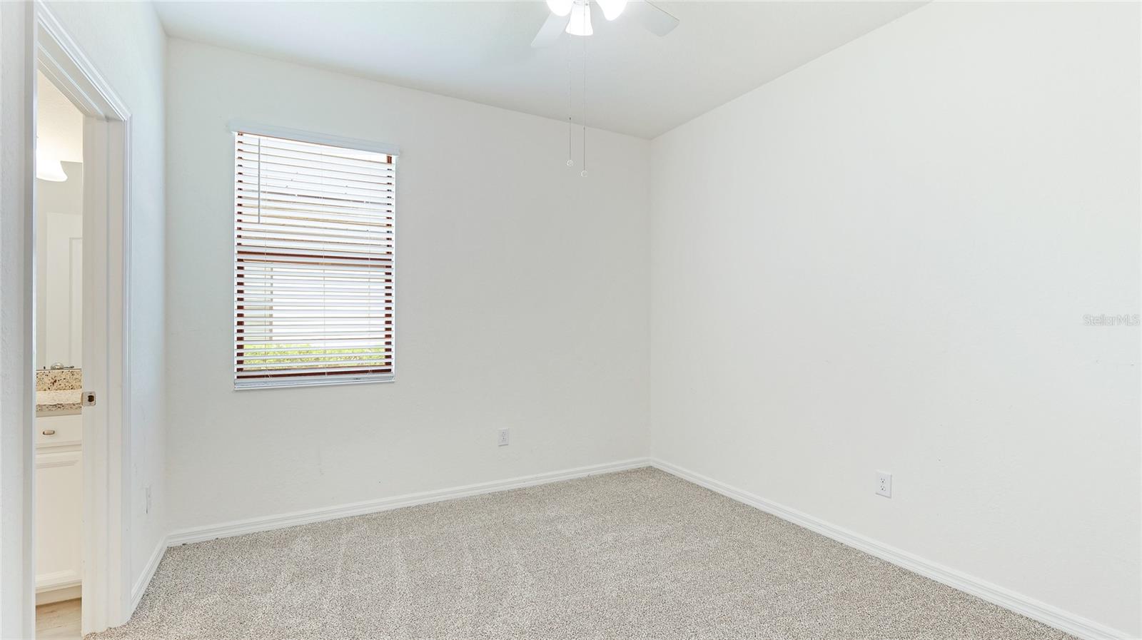 Image 19 of 48 For 17311 Blue Ridge Place