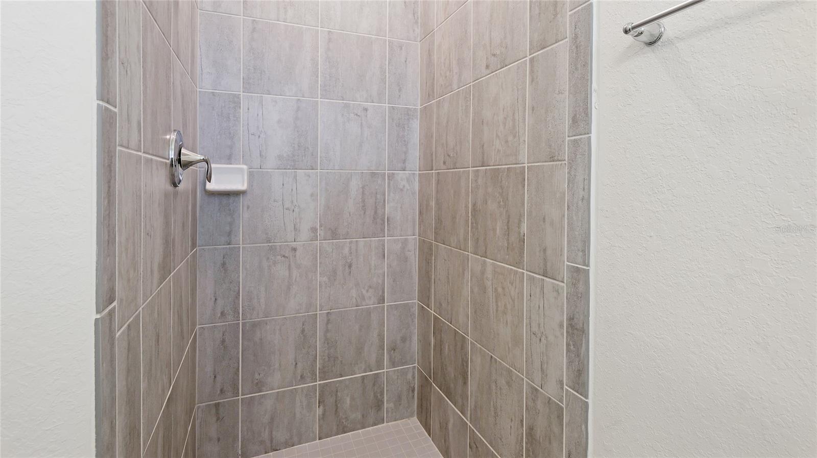 Image 22 of 48 For 17311 Blue Ridge Place