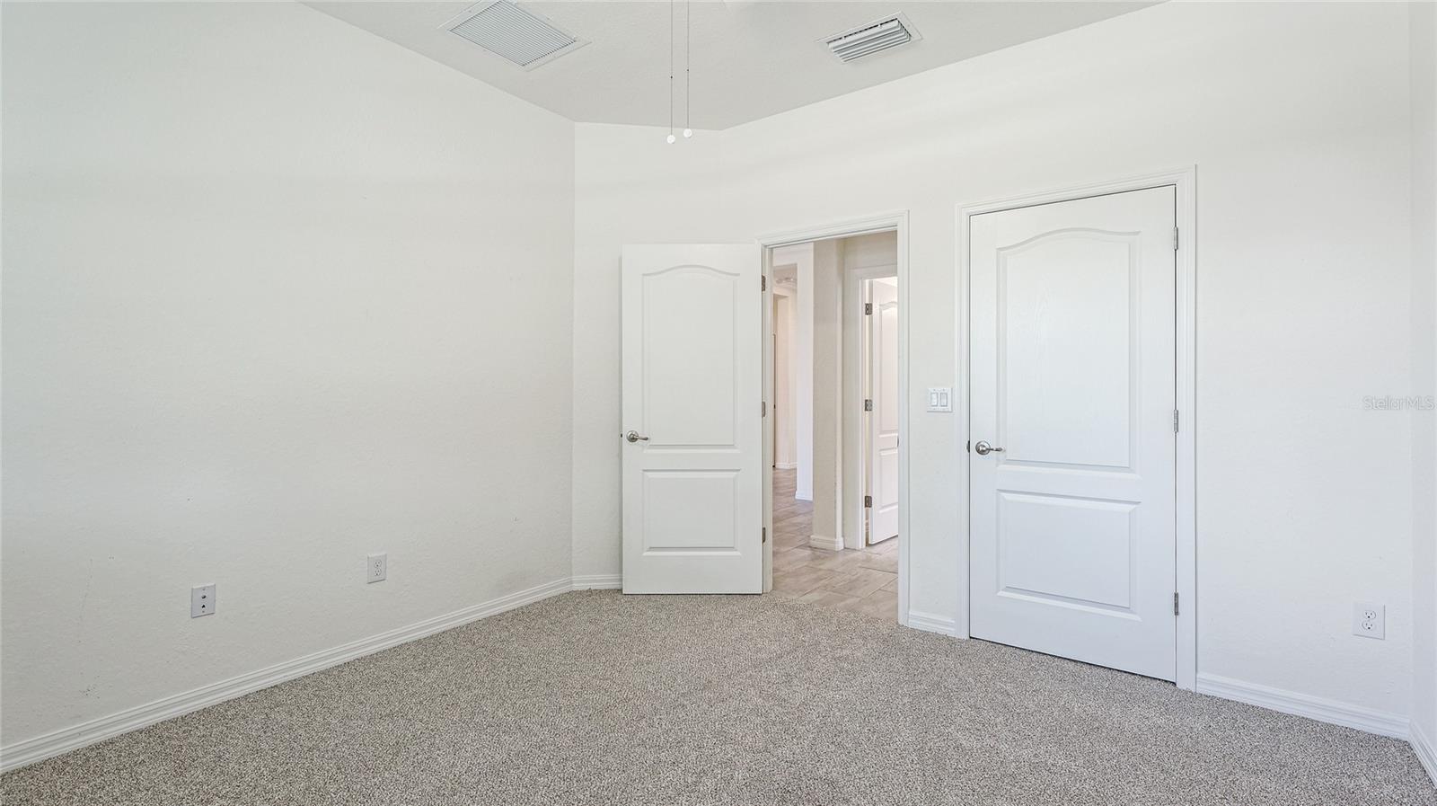 Image 27 of 48 For 17311 Blue Ridge Place