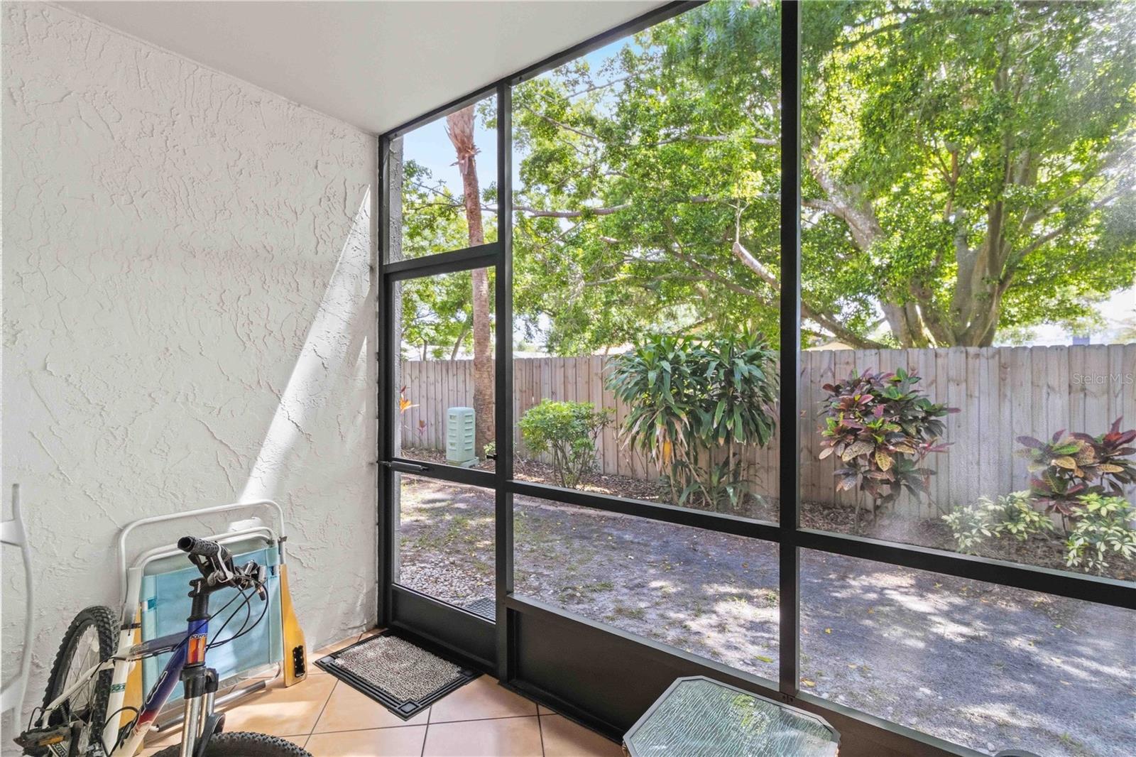 Image 15 of 23 For 3281 Beneva Road 104