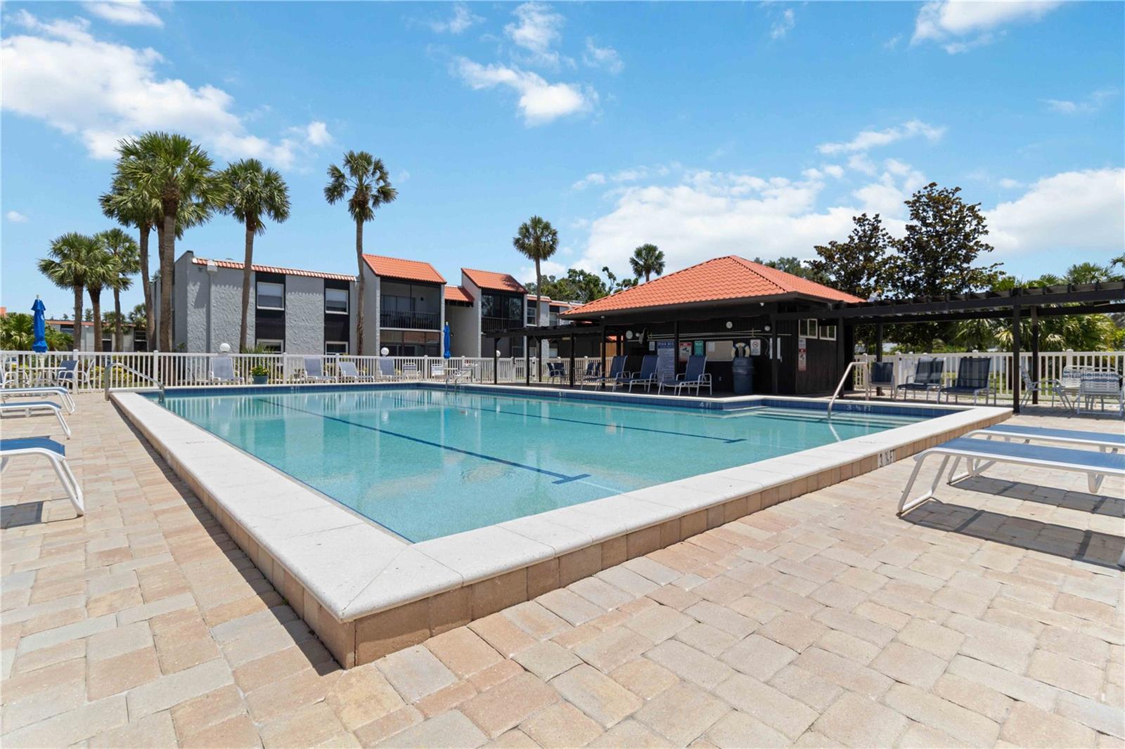 Image 20 of 23 For 3281 Beneva Road 104