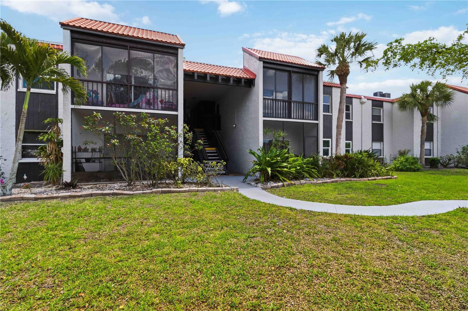 Image 3 of 23 For 3281 Beneva Road 104