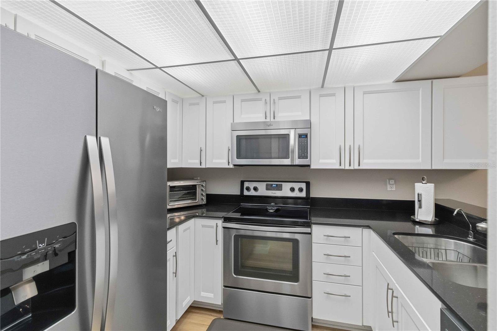 Image 7 of 23 For 3281 Beneva Road 104