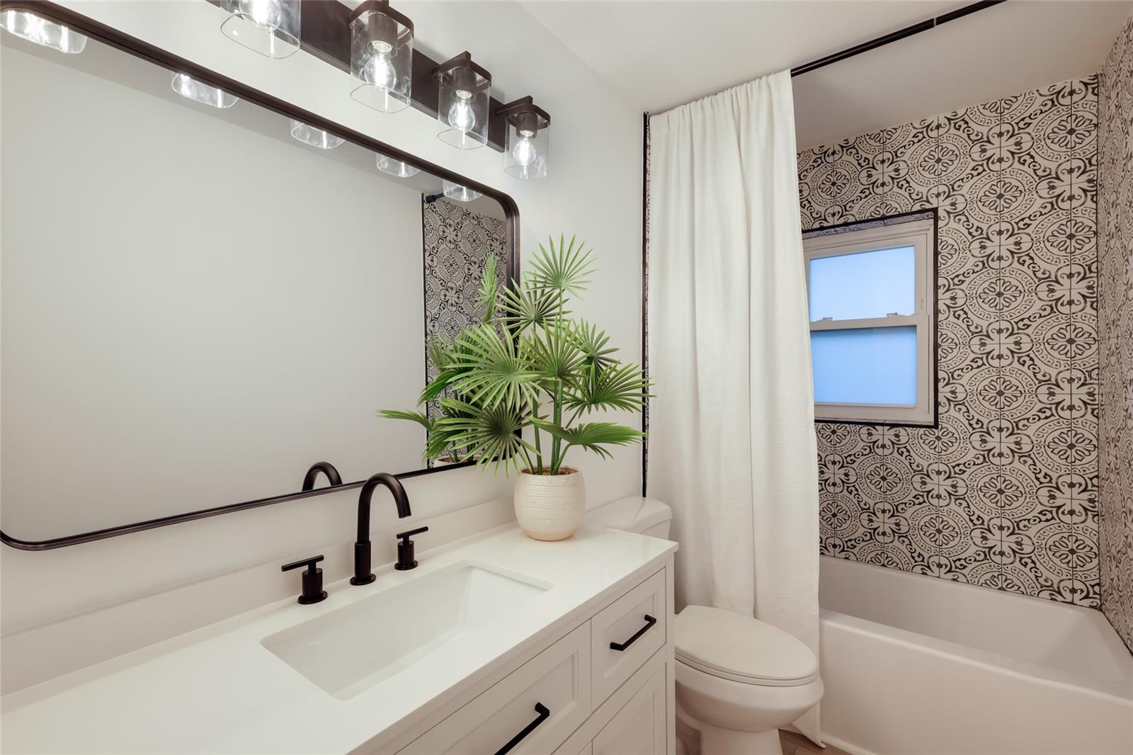 Image 21 of 42 For 120 43rd Street Nw