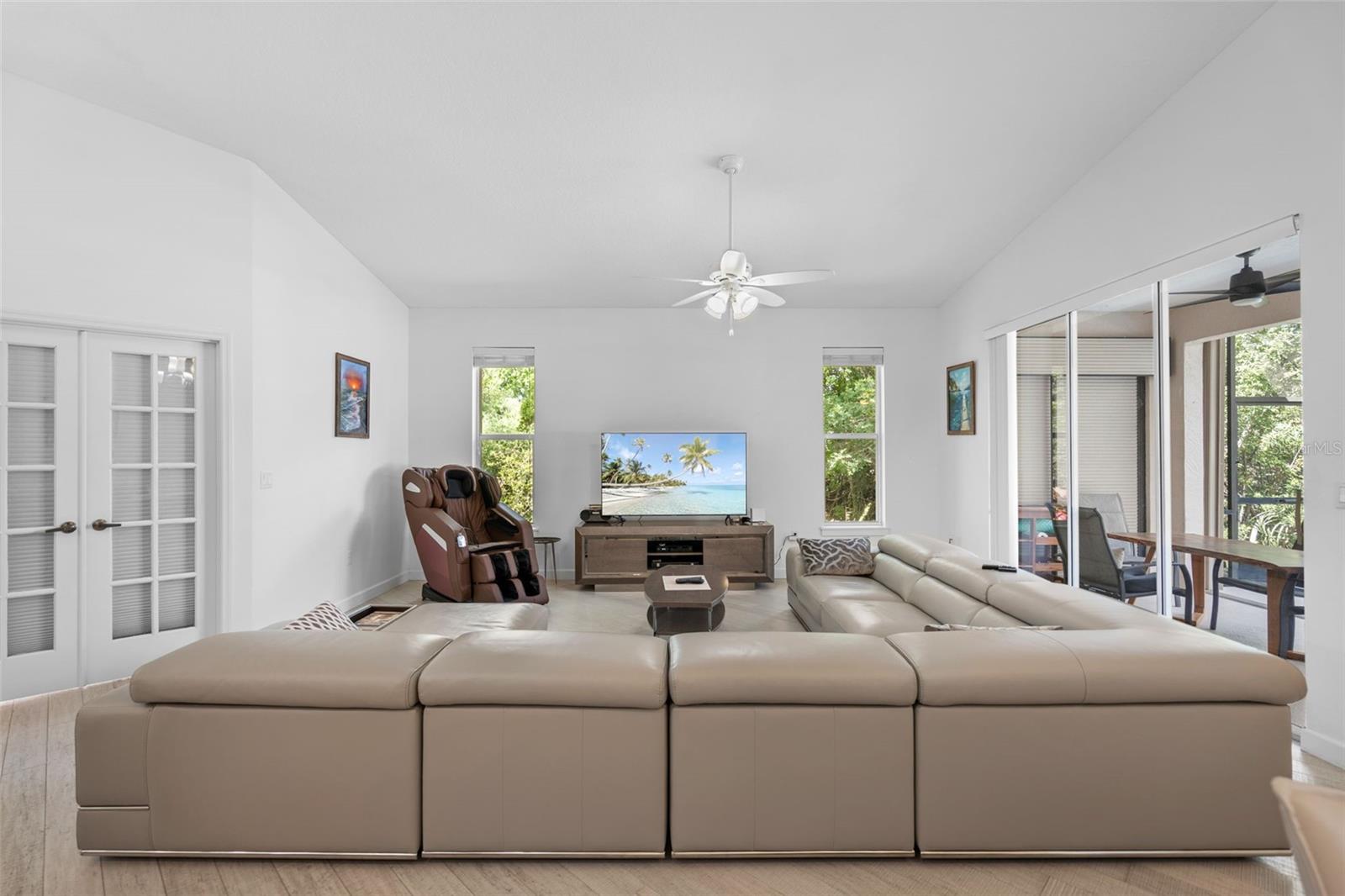 Image 19 of 43 For 4334 Marcott Circle