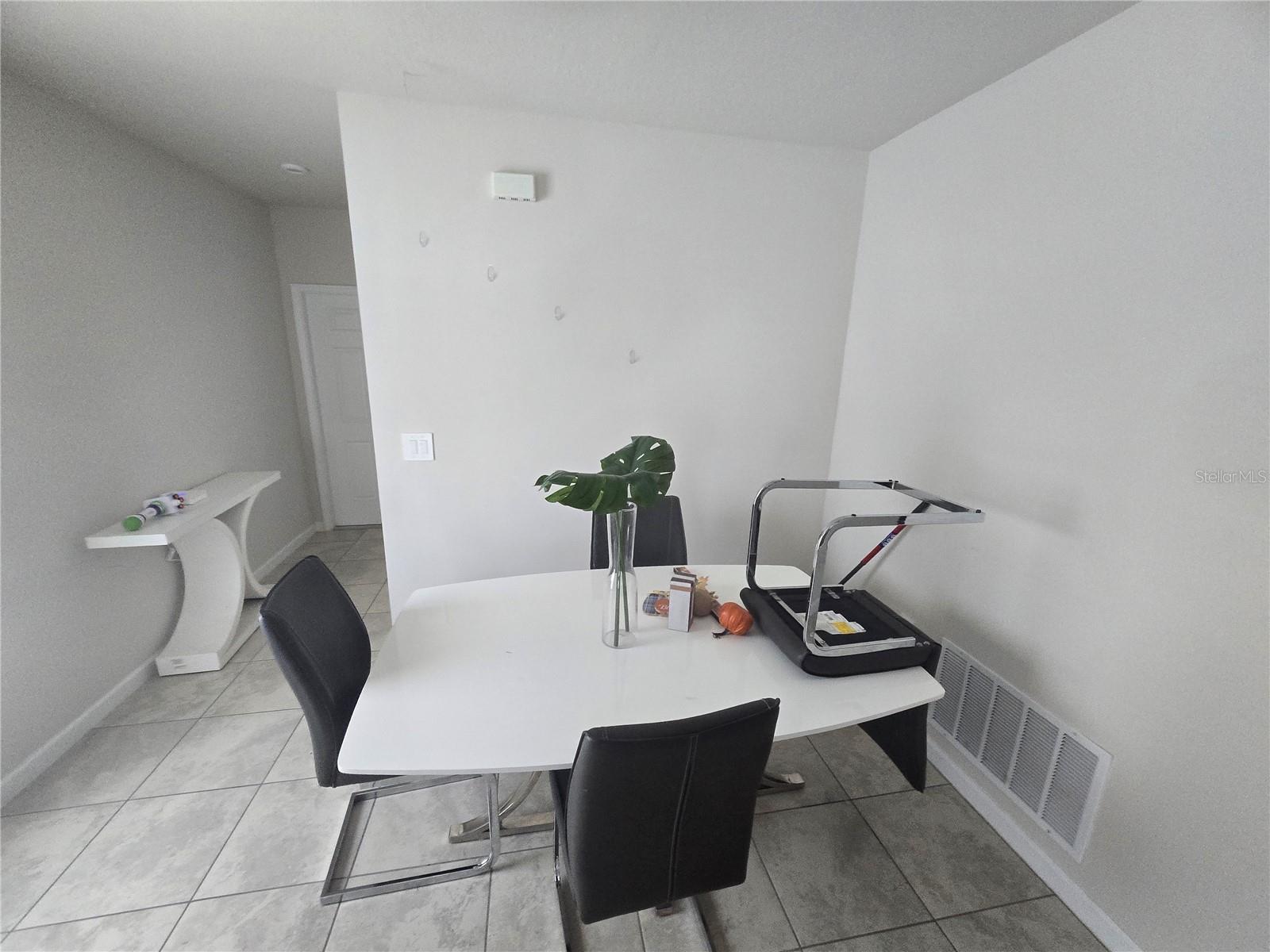 Image 6 of 15 For 404 Acai Lane