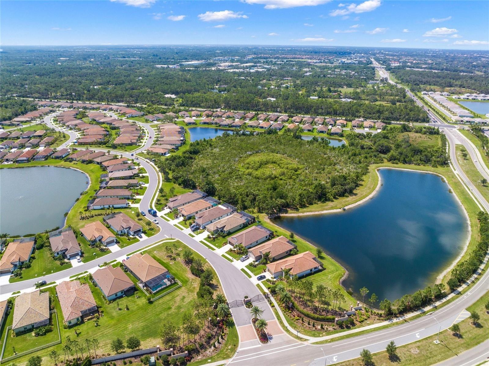 Image 4 of 60 For 215 Cassano Drive