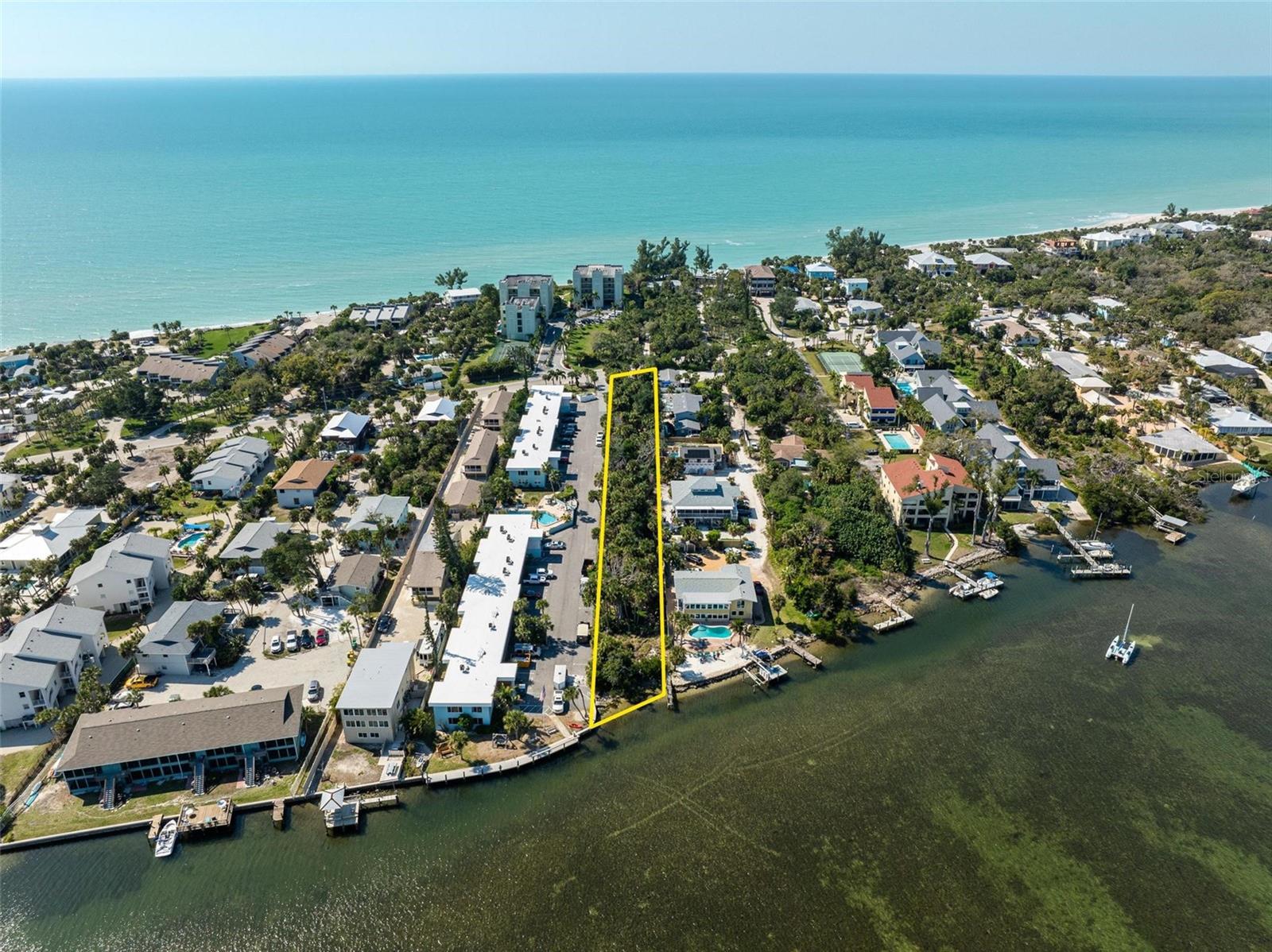 Image 10 of 22 For 5065 Beach Road