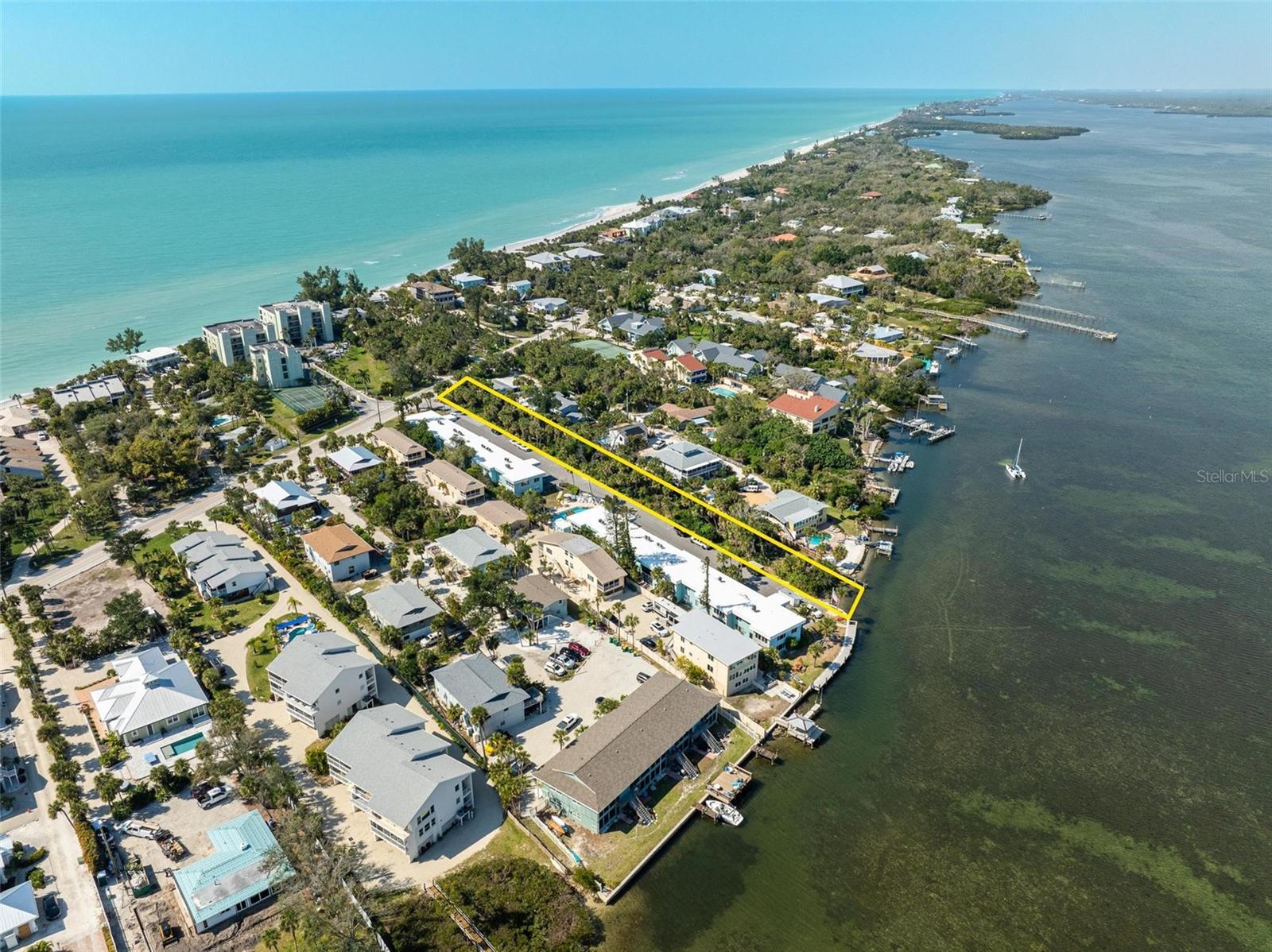 Image 11 of 22 For 5065 Beach Road