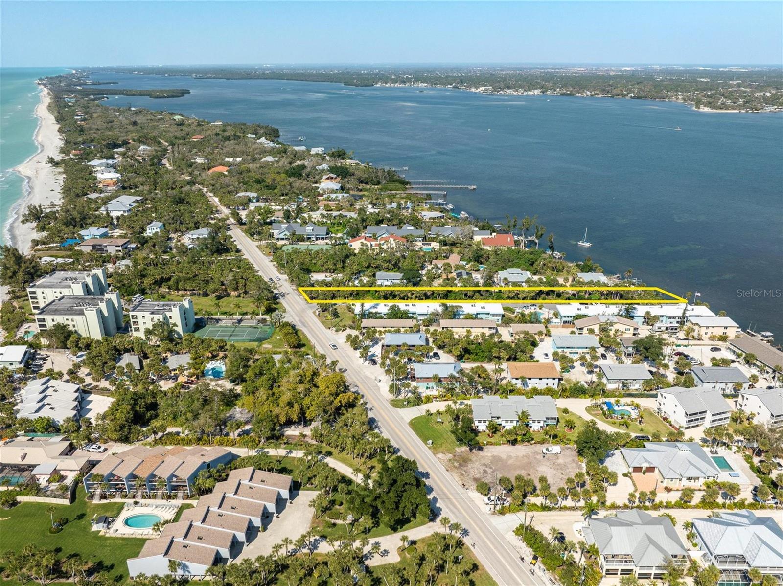 Image 12 of 22 For 5065 Beach Road