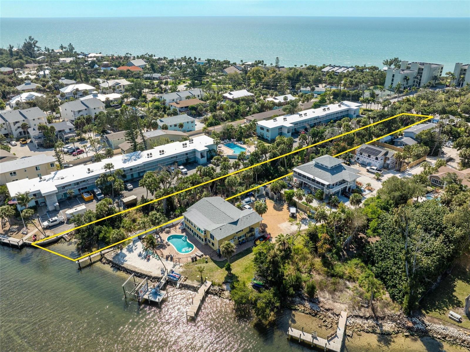 Image 14 of 22 For 5065 Beach Road