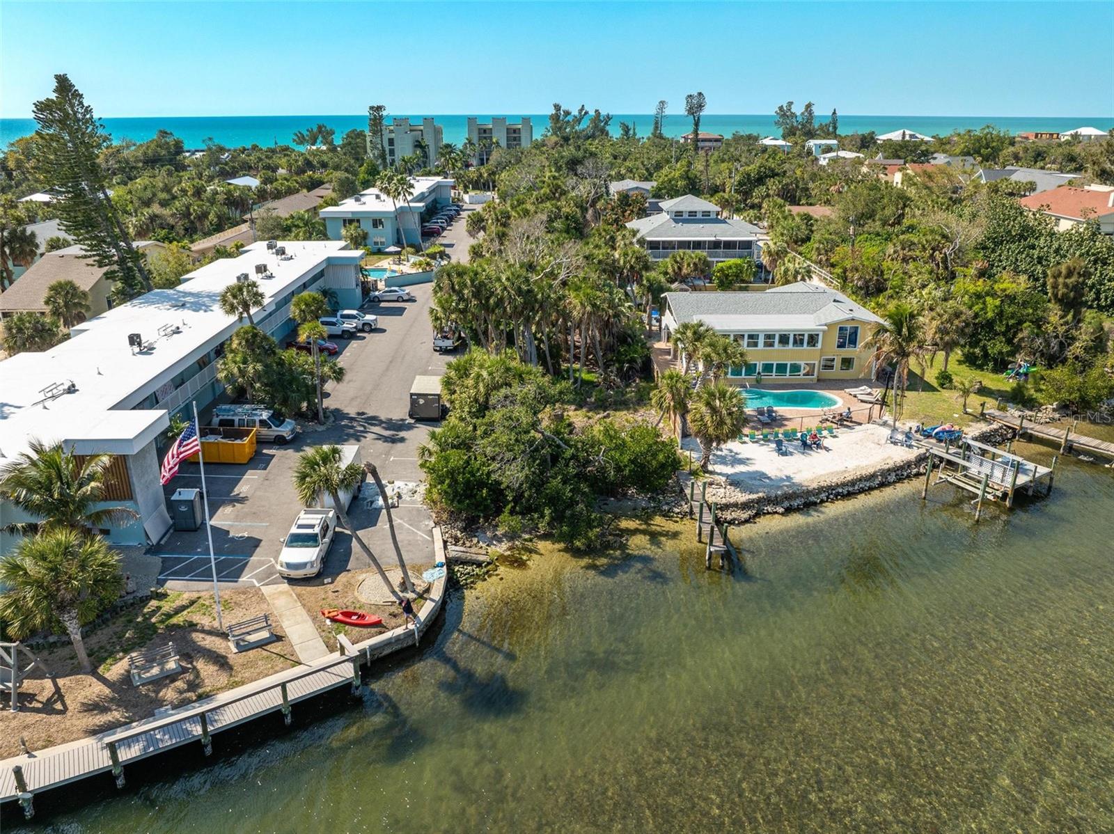 Image 15 of 22 For 5065 Beach Road