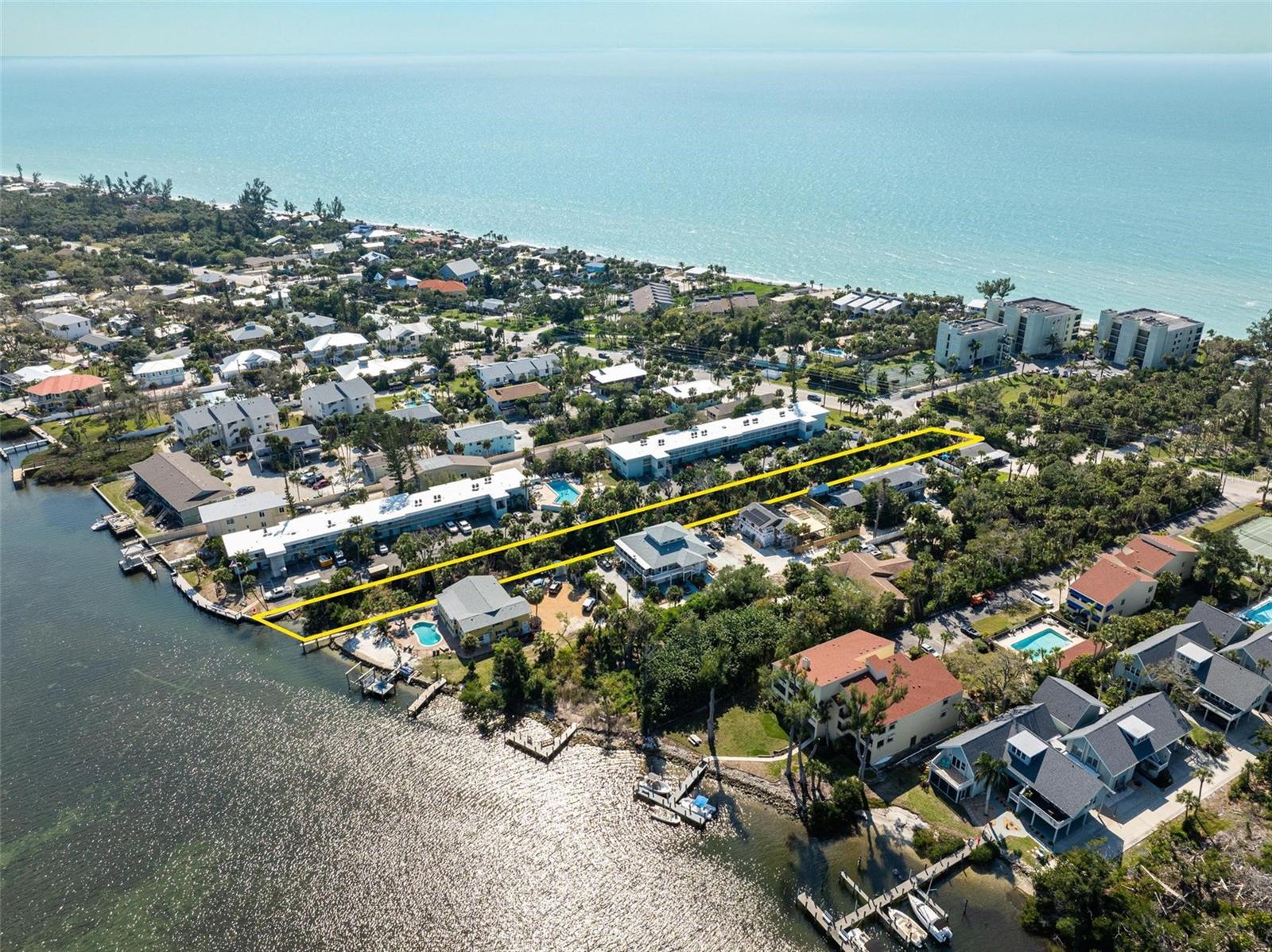 Image 9 of 22 For 5065 Beach Road