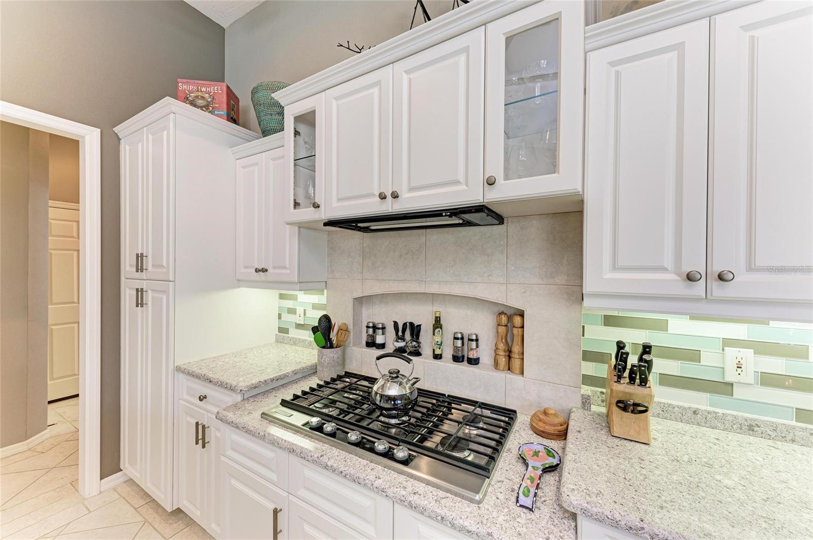 Image 16 of 79 For 8118 Waterview Boulevard