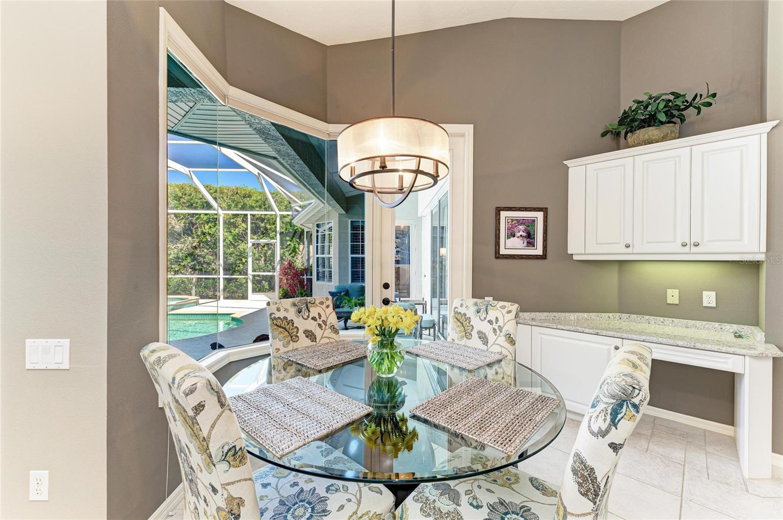 Image 20 of 79 For 8118 Waterview Boulevard