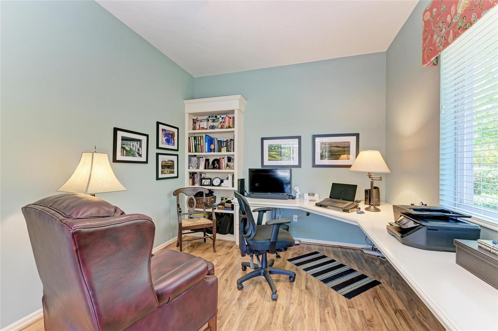 Image 40 of 79 For 8118 Waterview Boulevard