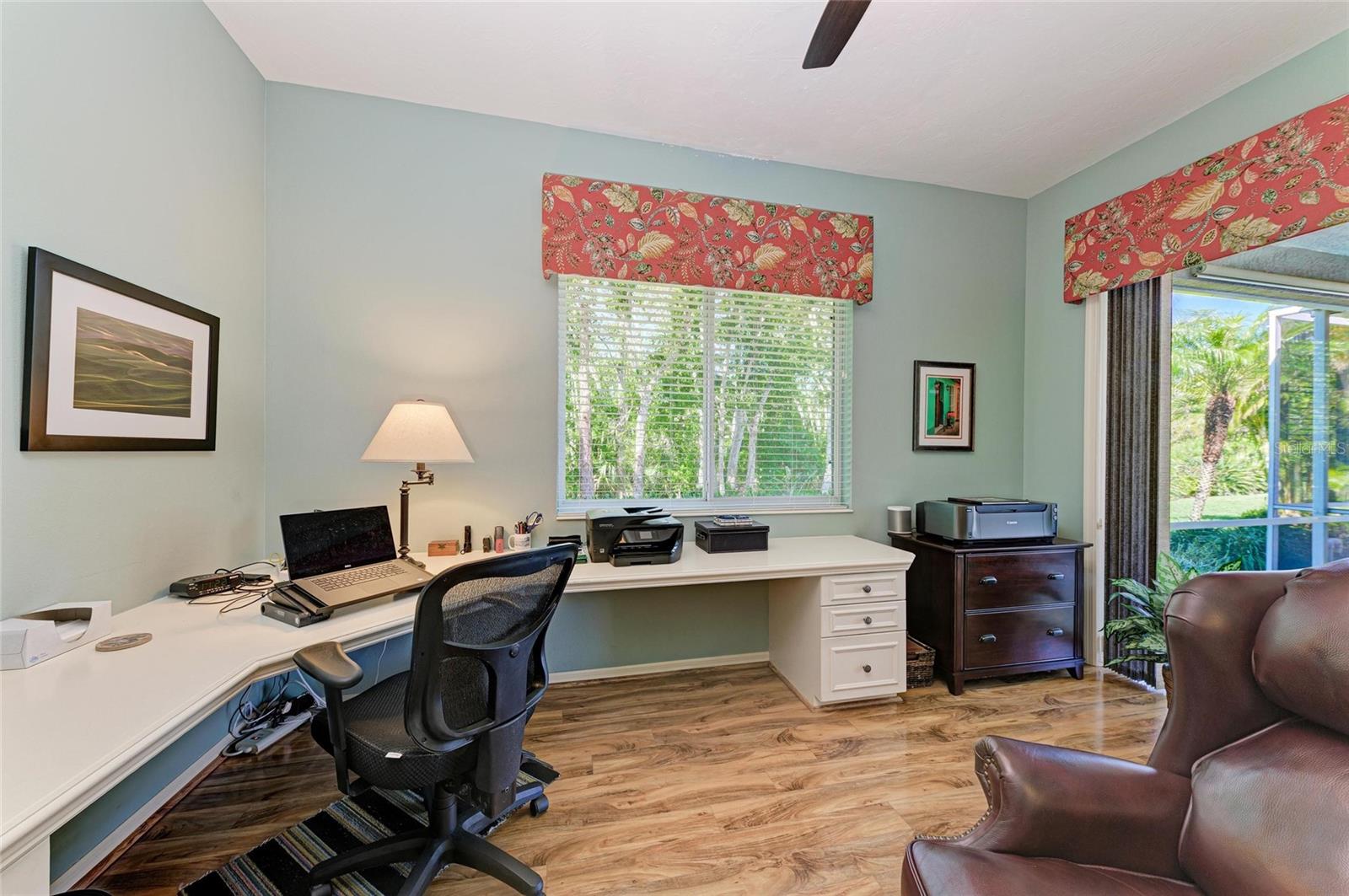 Image 41 of 79 For 8118 Waterview Boulevard