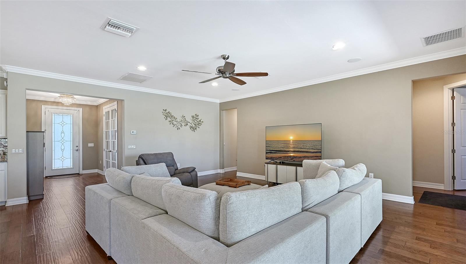 Image 14 of 61 For 11176 Roseate Court