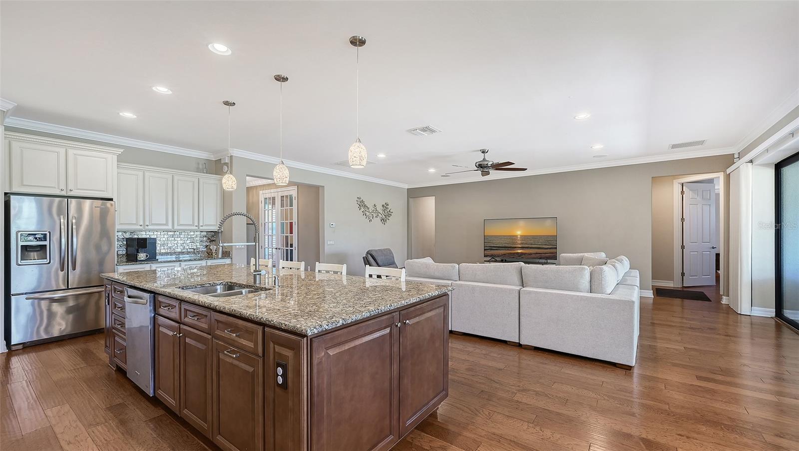 Image 21 of 61 For 11176 Roseate Court