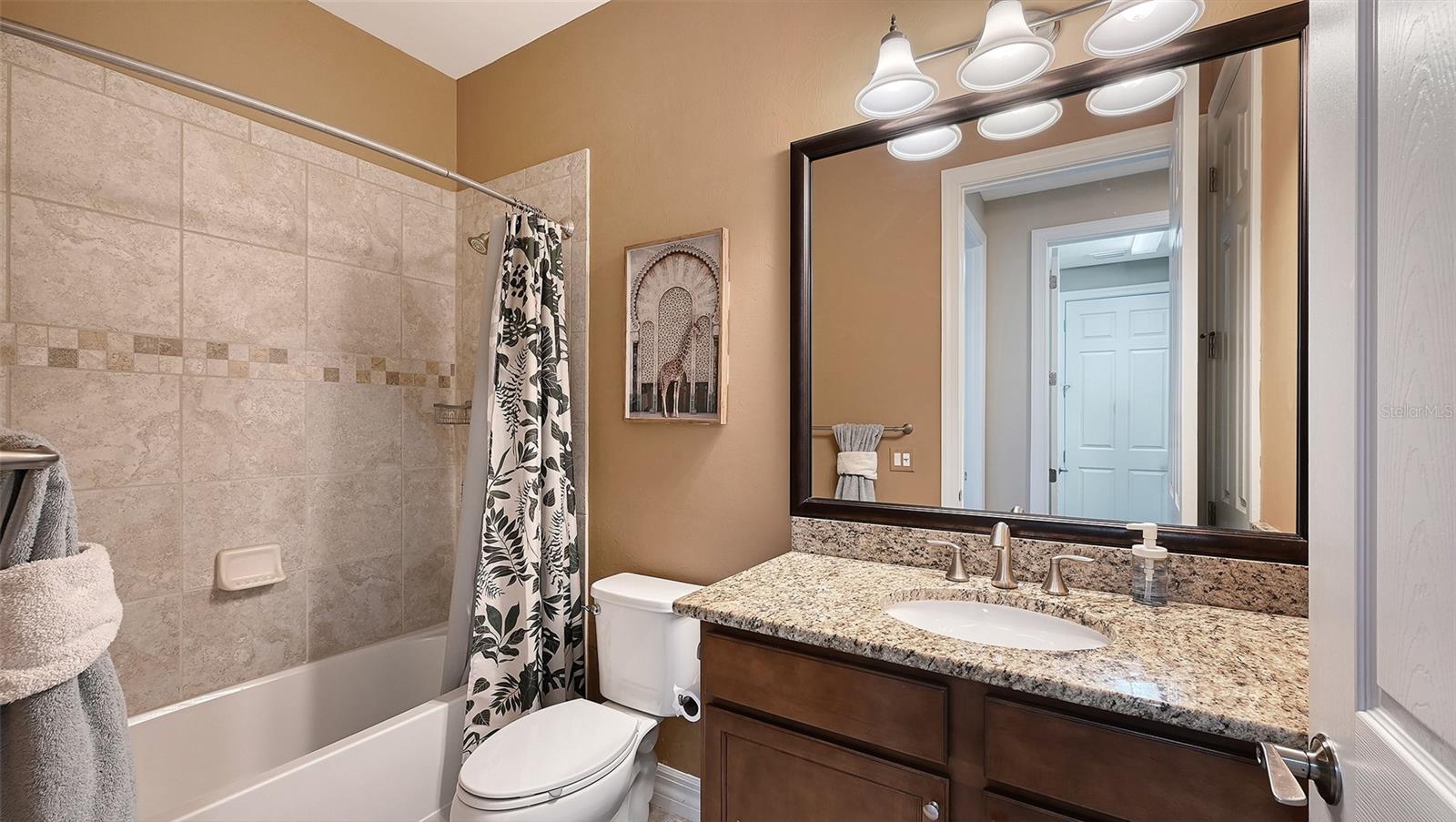 Image 31 of 61 For 11176 Roseate Court