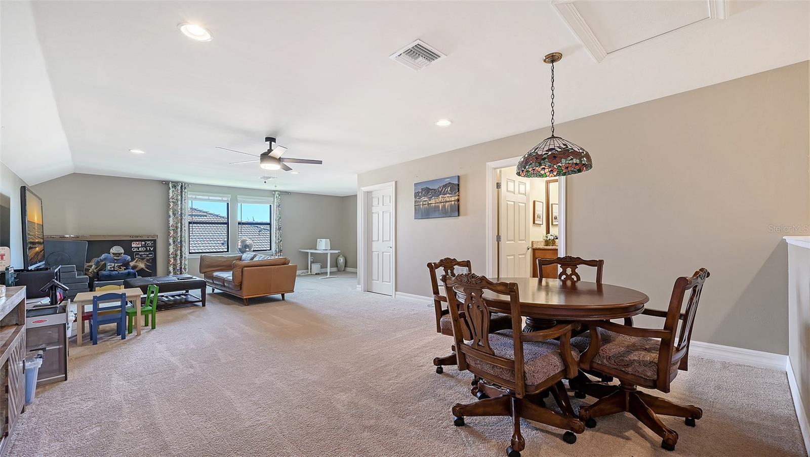 Image 32 of 61 For 11176 Roseate Court