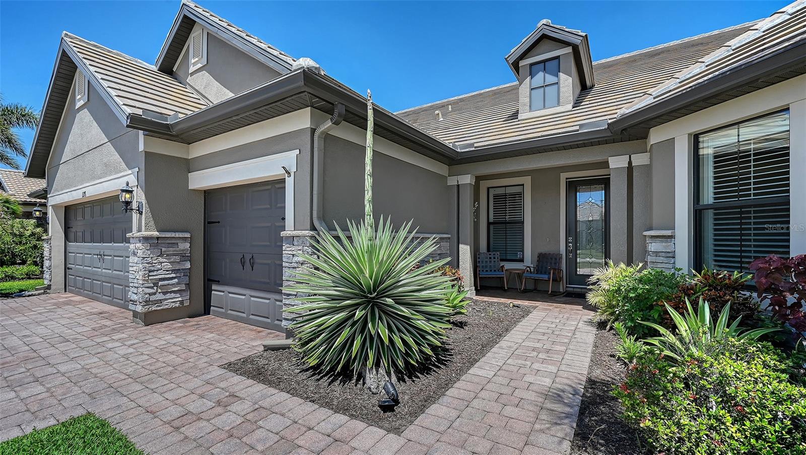 Image 4 of 61 For 11176 Roseate Court