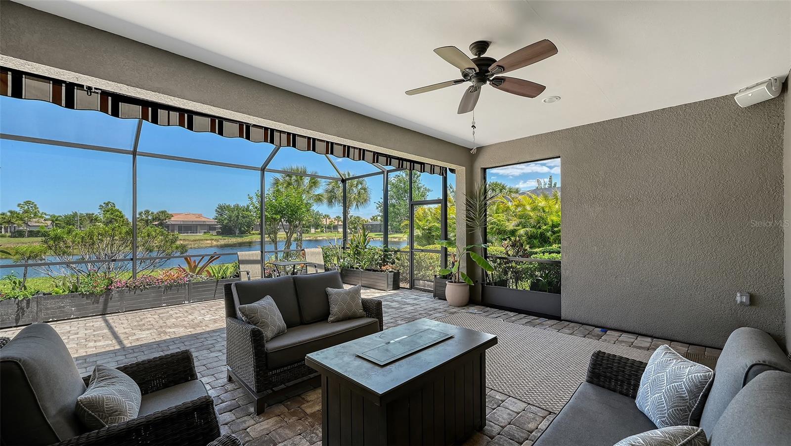 Image 41 of 61 For 11176 Roseate Court