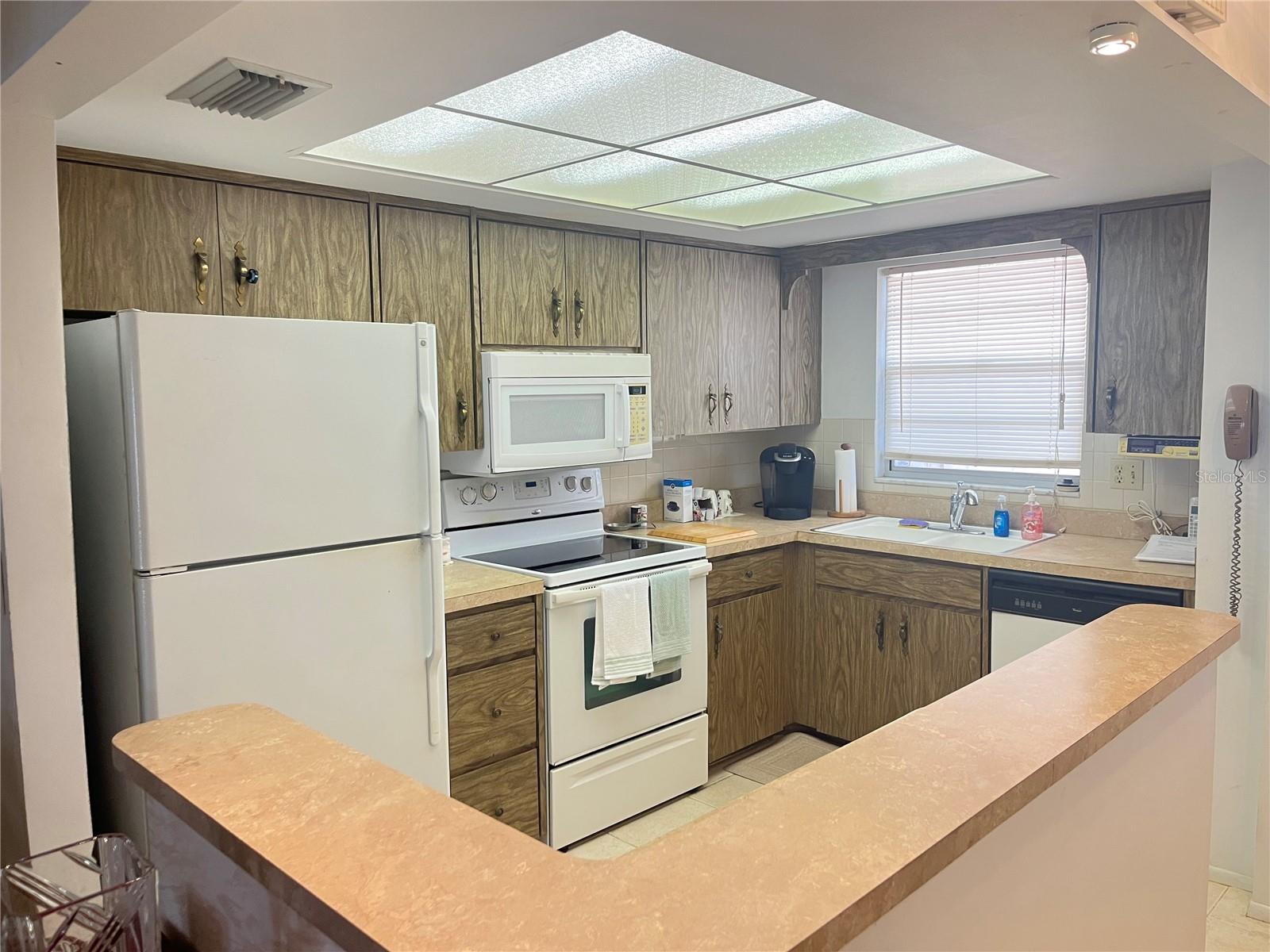 Image 4 of 16 For 655 Park Circle