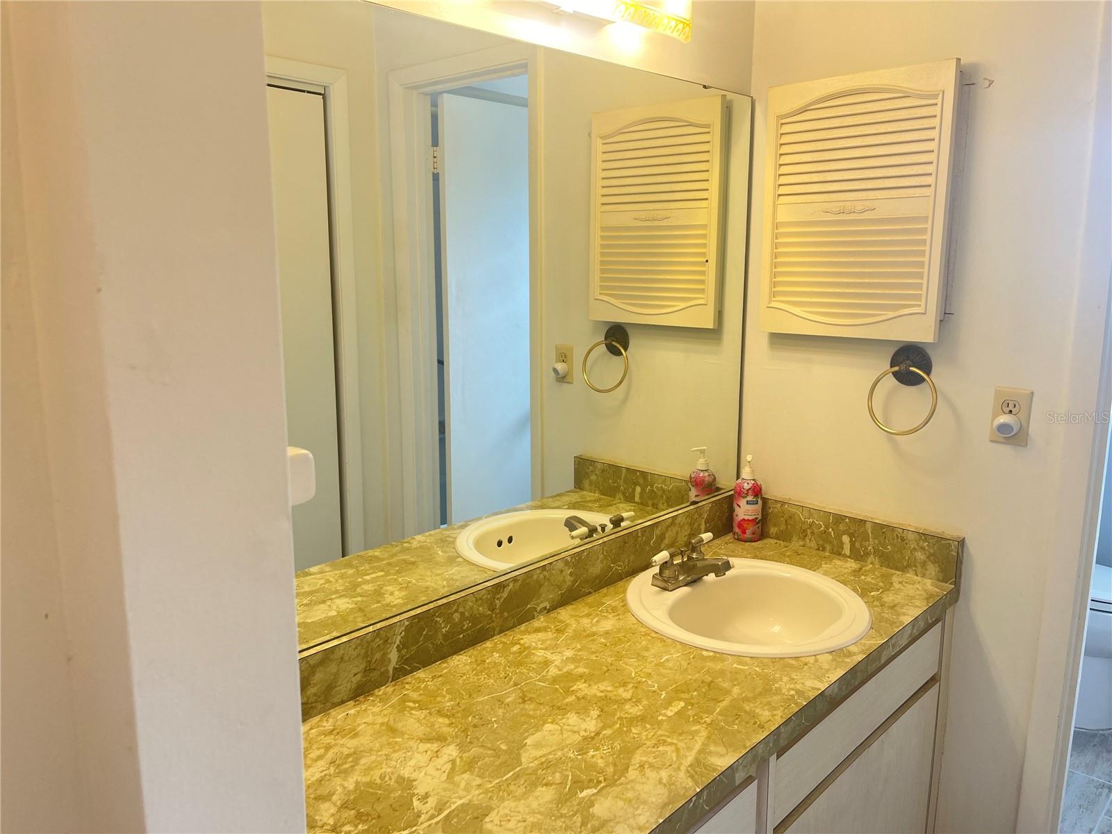 Image 9 of 16 For 655 Park Circle