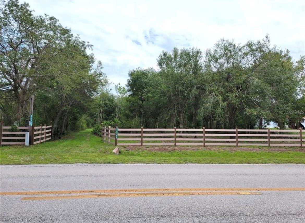 Image 4 of 21 For 36564 Singletary Road