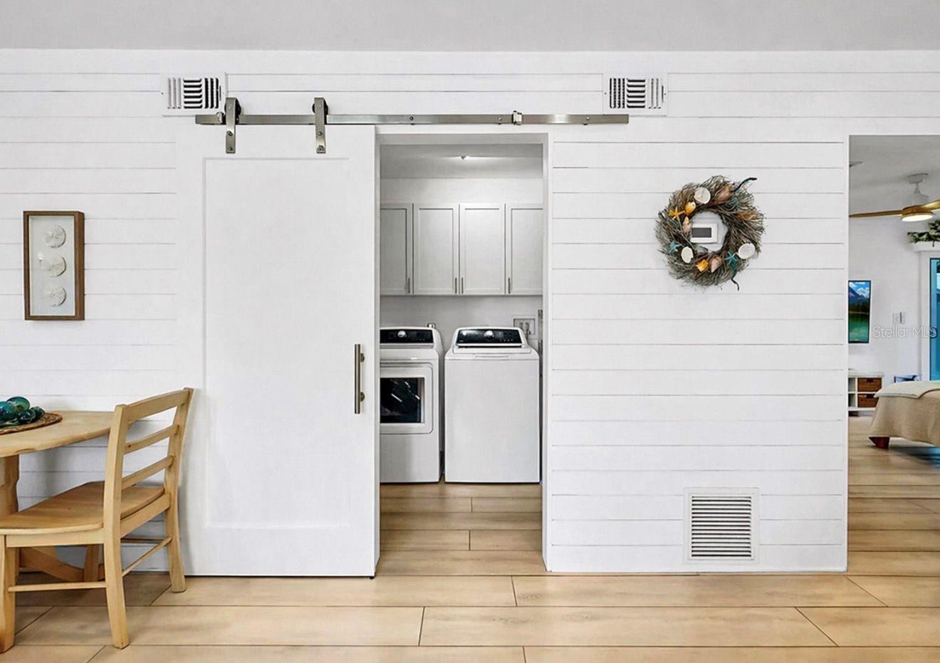 Image 17 of 62 For 8096 Glenbrooke Lane