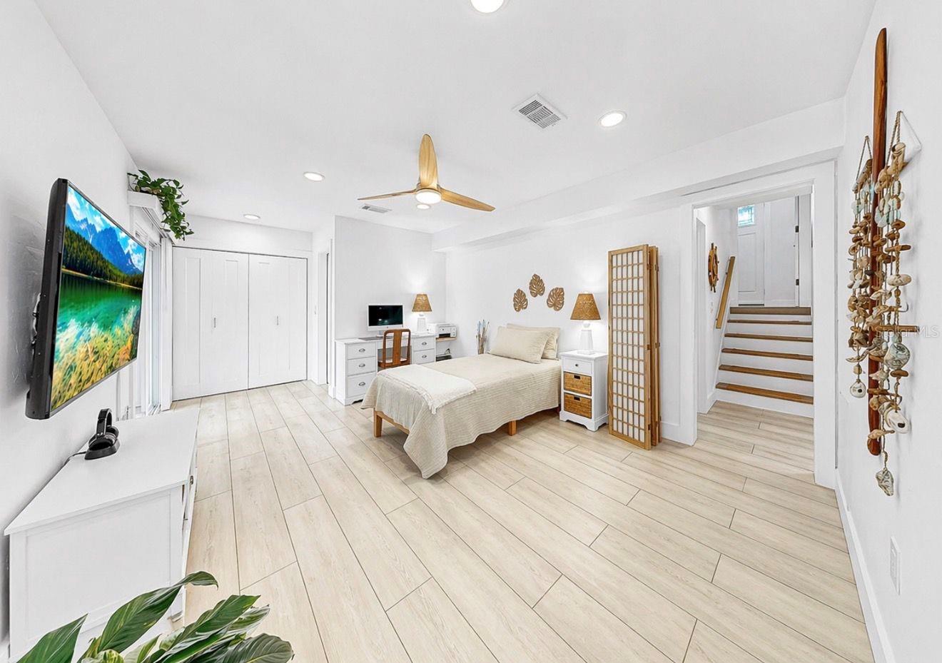 Image 21 of 62 For 8096 Glenbrooke Lane