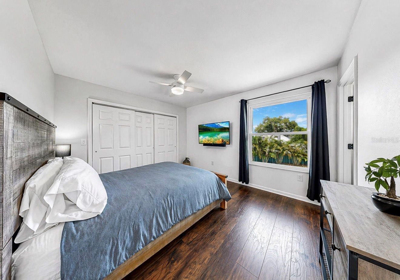 Image 41 of 62 For 8096 Glenbrooke Lane