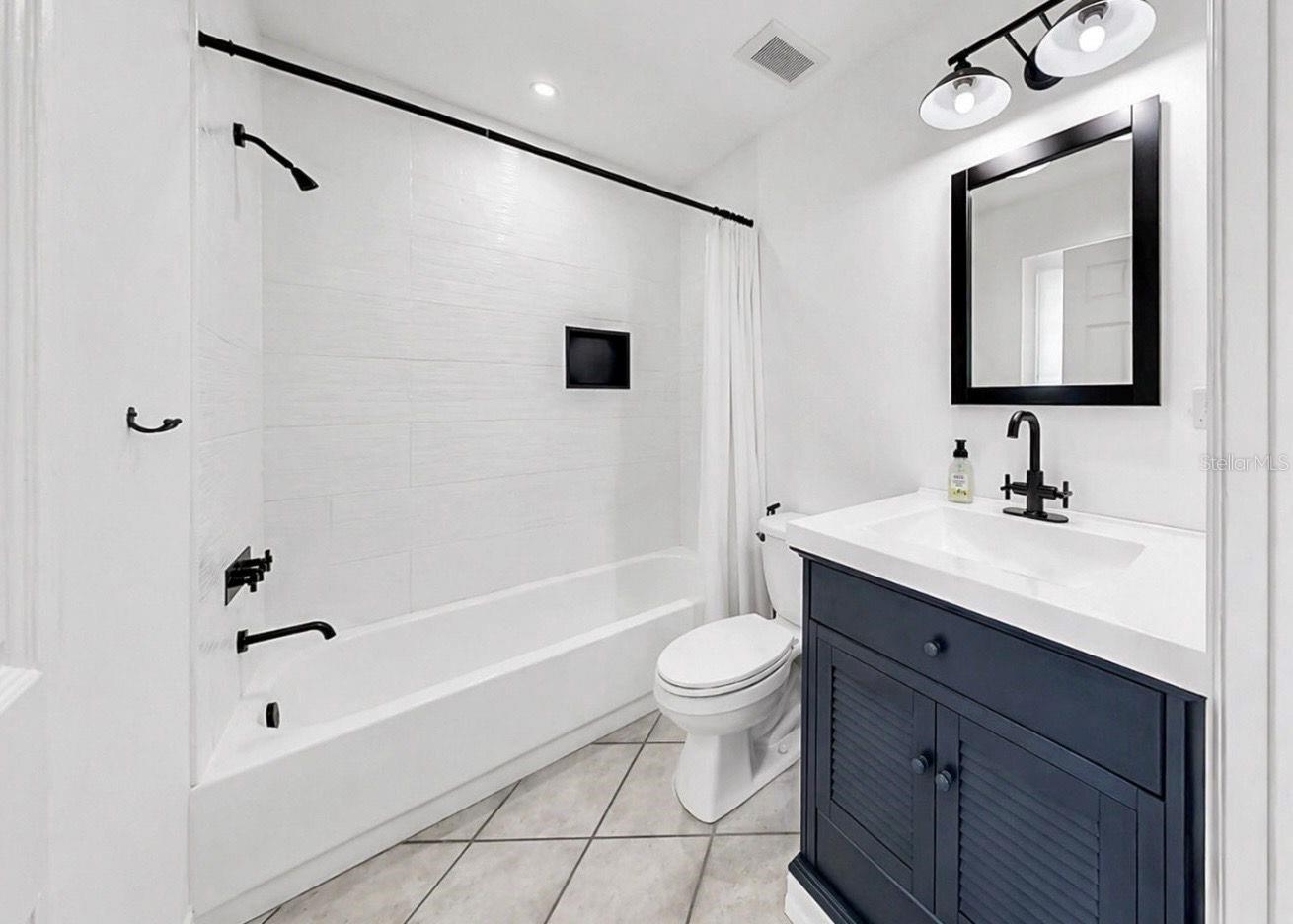 Image 42 of 62 For 8096 Glenbrooke Lane