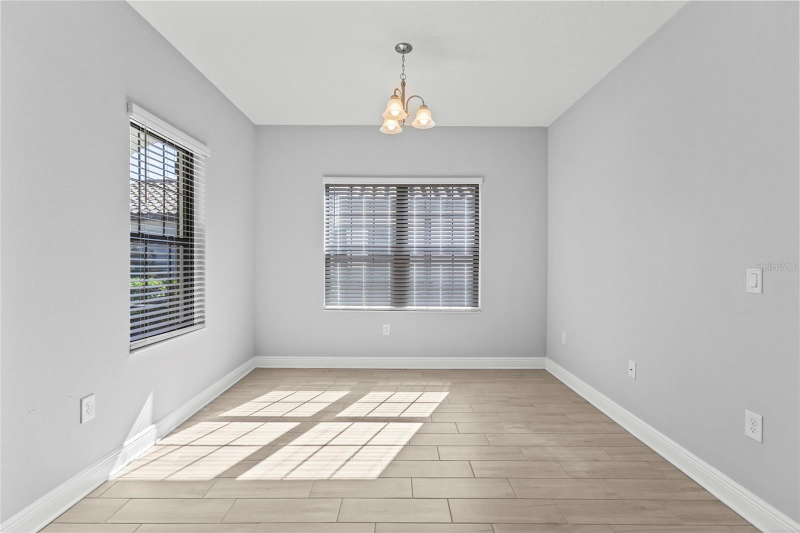 Image 14 of 86 For 205 Palidoro Circle