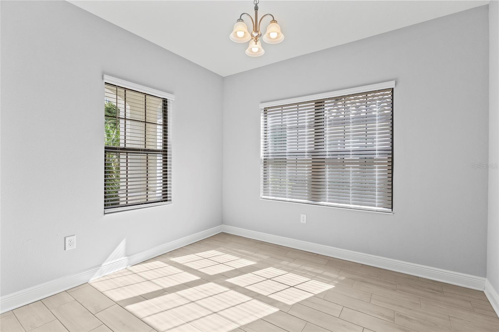 Image 16 of 86 For 205 Palidoro Circle