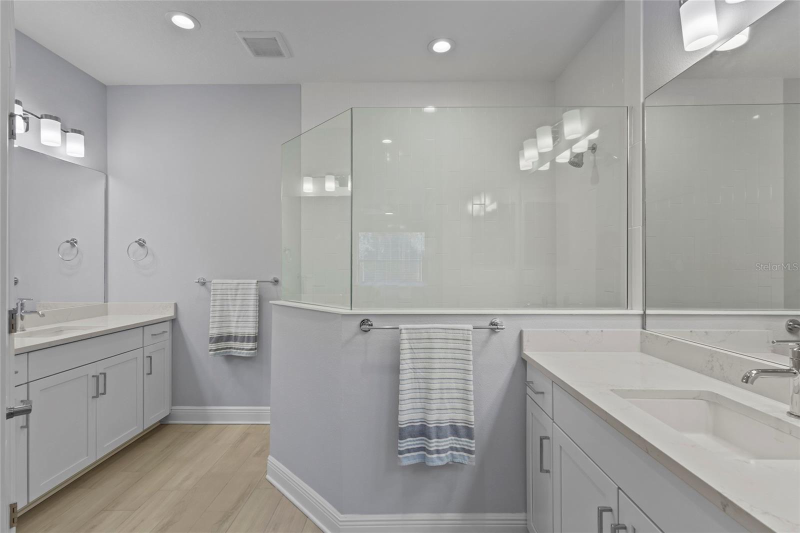 Image 22 of 86 For 205 Palidoro Circle