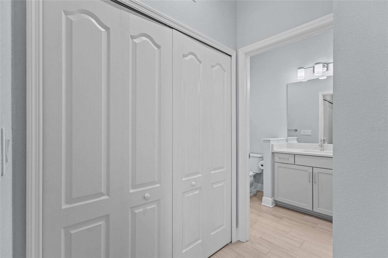 Image 29 of 86 For 205 Palidoro Circle