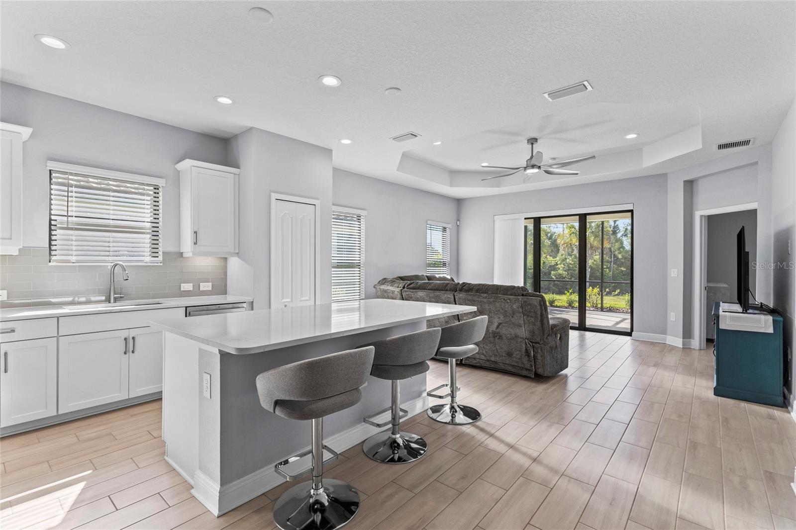 Image 4 of 86 For 205 Palidoro Circle